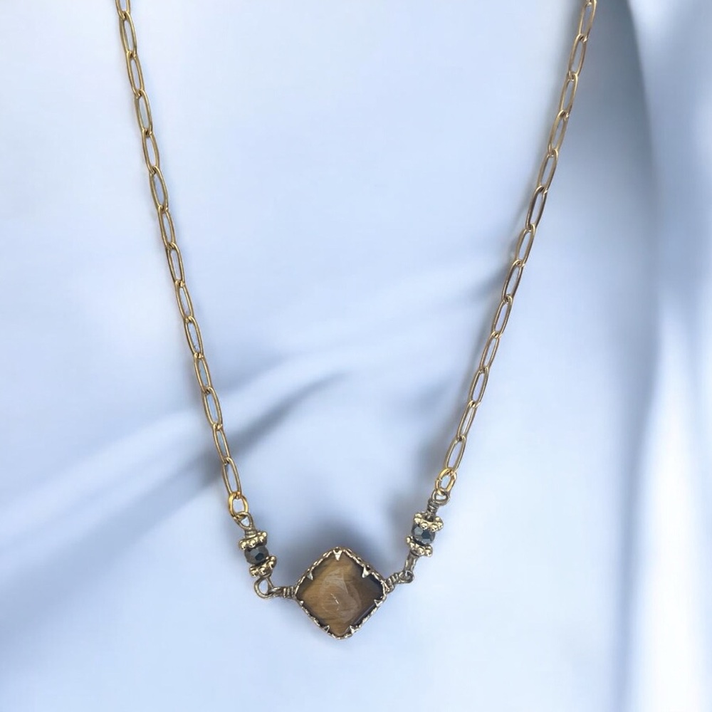 Elegant Gold Plated Tigers Eye Paper Clip Chain Necklace